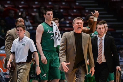 Marshall travels north for showdown with top-25 Bearcats