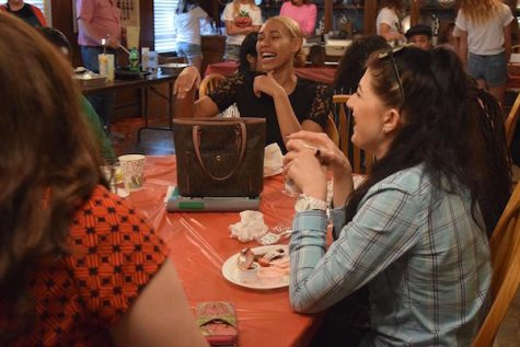 Alpha Xi Delta to hold 66th Annual Strawberry Breakfast