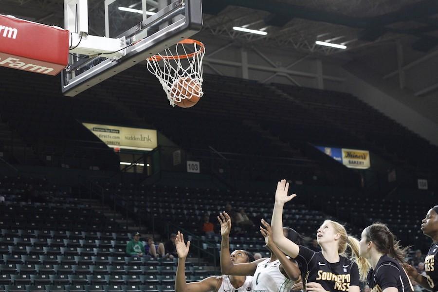 Marshall University womens basketball team beat the University of Southern Mississippi Lady Eagles 67-65 in the Cam Henderson Center Thursday. 