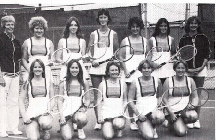 1977 Womens Tennis team
