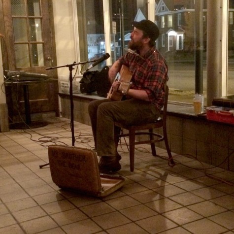 One-man band brings folk style to Black Sheep
