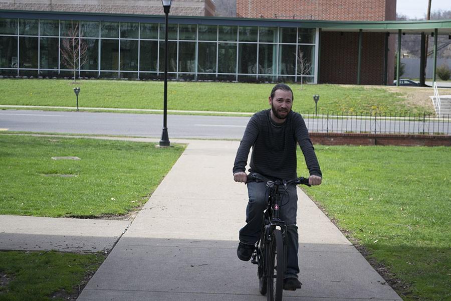 Warm weather causes rise in Rec Center bike rentals