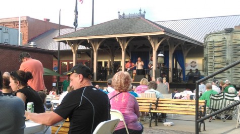 Locals gather for Blues and Arts Festival