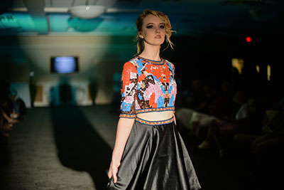 Lexi Browning/The Parthenon
Scarlett Scarberry models during the United Way of River Cities fashion show on Thursday.