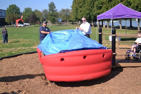 Mayor Williams unveils new all-inclusive playground