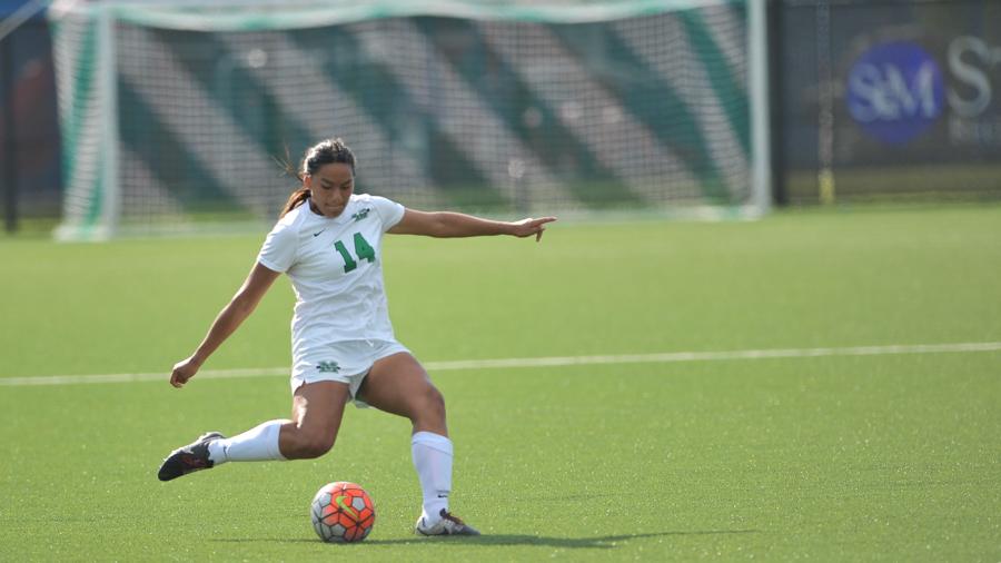 Freshman defender Metz Gonzalez passes the ball during the match versus East Tennessee State at the Hoops Family Field, September 4, 2016.