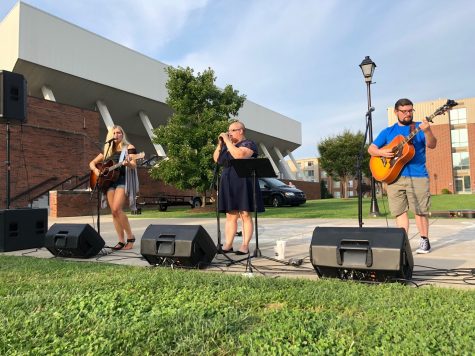 Marshall University students experience their community during Taste of Huntington event