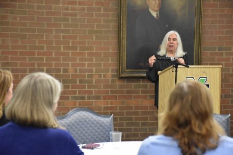 Lecture aims to help diversify Marshall community