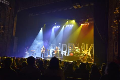 Huntington’s Keith Albee Theater lit up with The Barenaked Ladies’ performance Thursday night