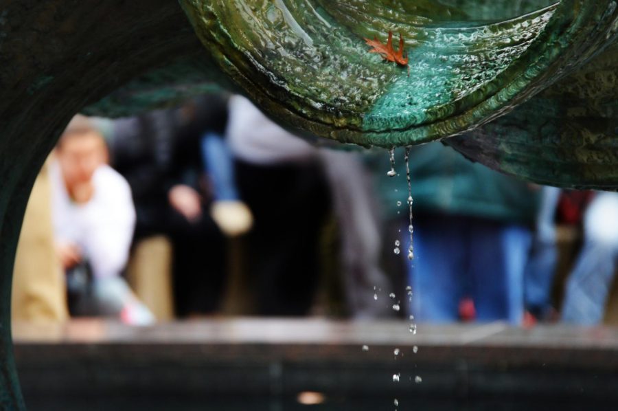 The last drops of water leaving the fountain during the Fountain Ceremony in 2017.