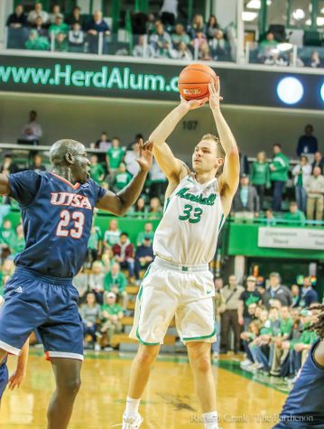 Athlete of the week: Jon Elmore, men’s basketball