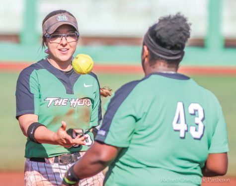 Marshall welcomes Wildcats for midweek matinee matchup