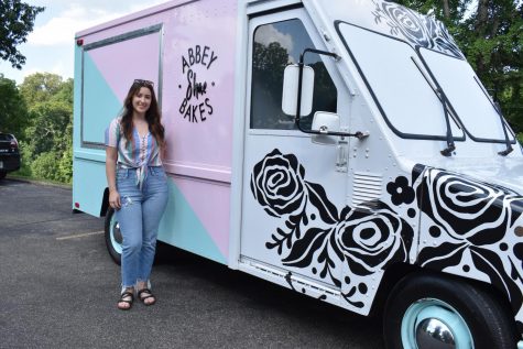 Macaron truck ‘rolls’ into downtown Huntington