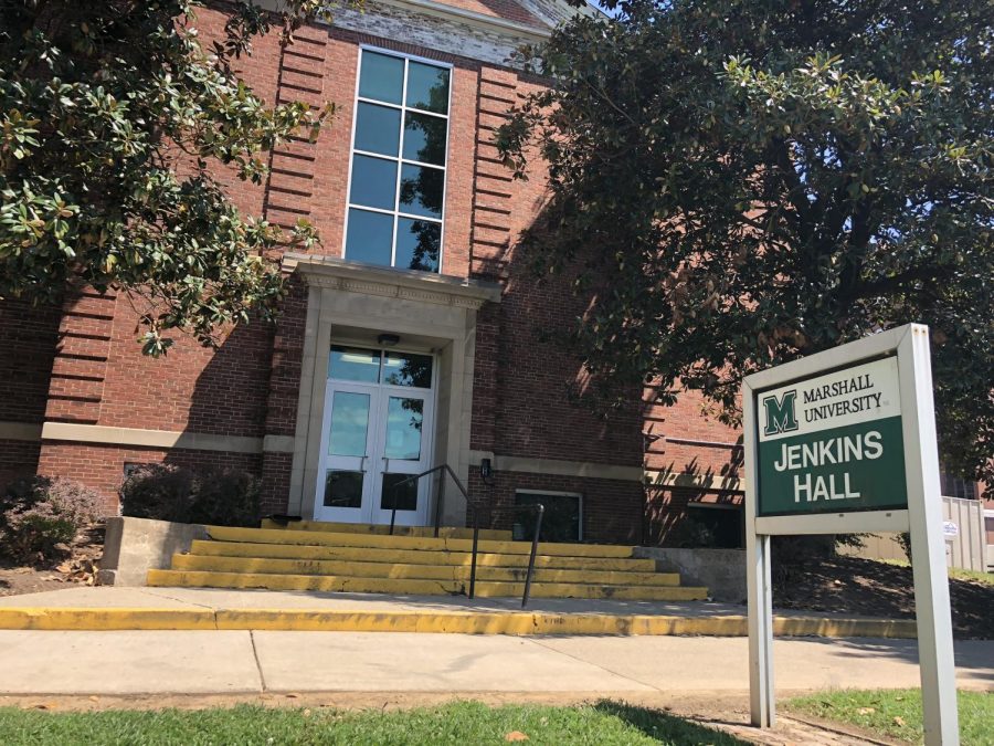 Thousands sign petitions to remove Jenkins, Byrd from campus building names