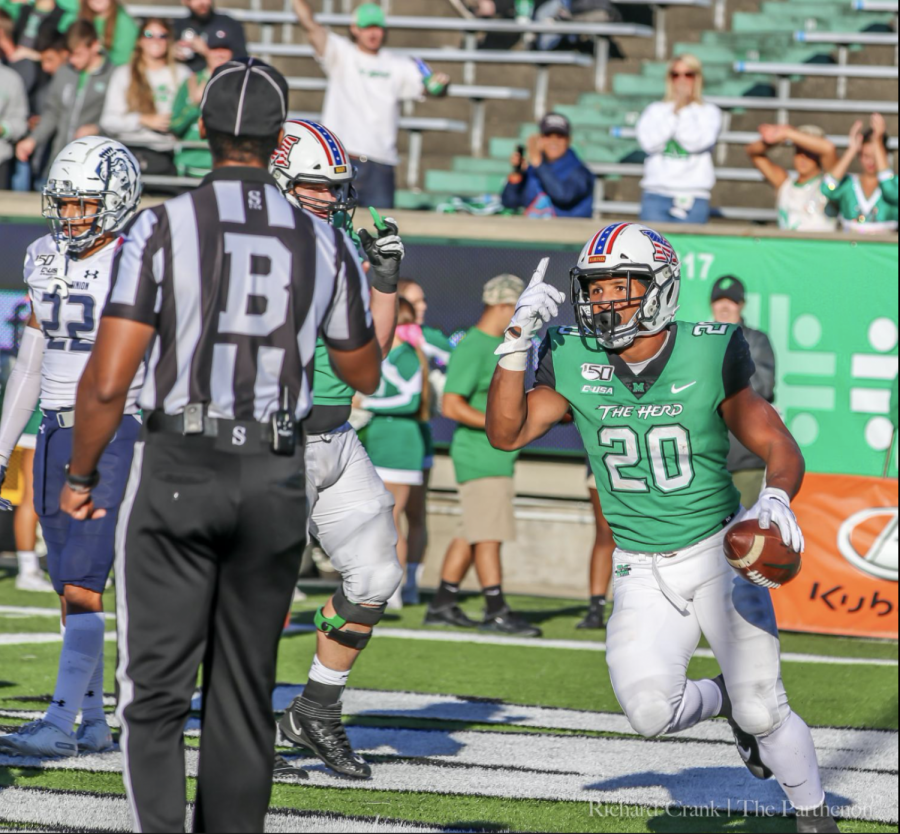 Brenden Knox celebrates a play completion against Old Dominion last season.