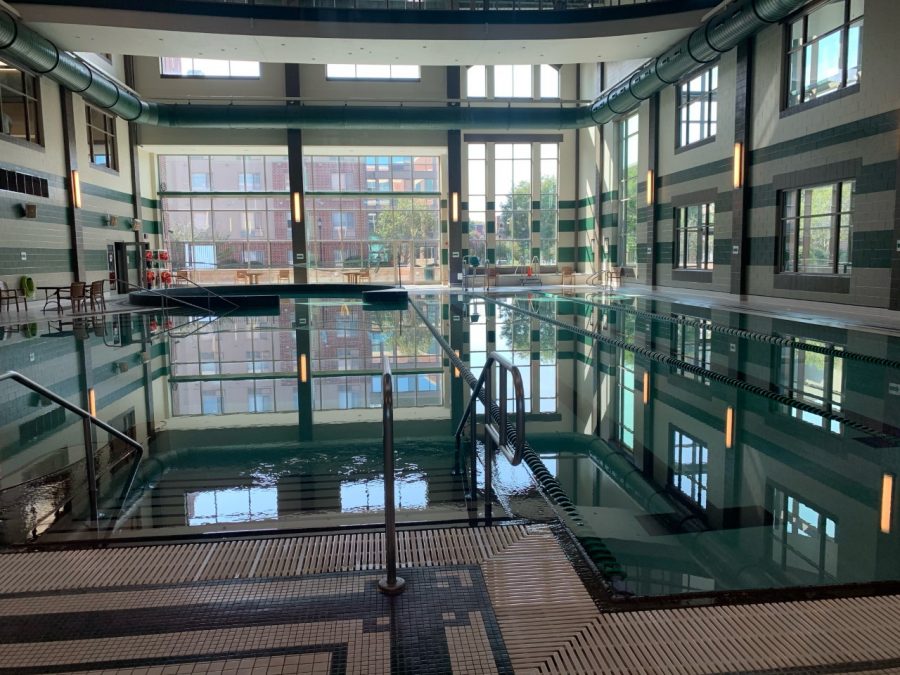 Rec Center provides swimming lessons