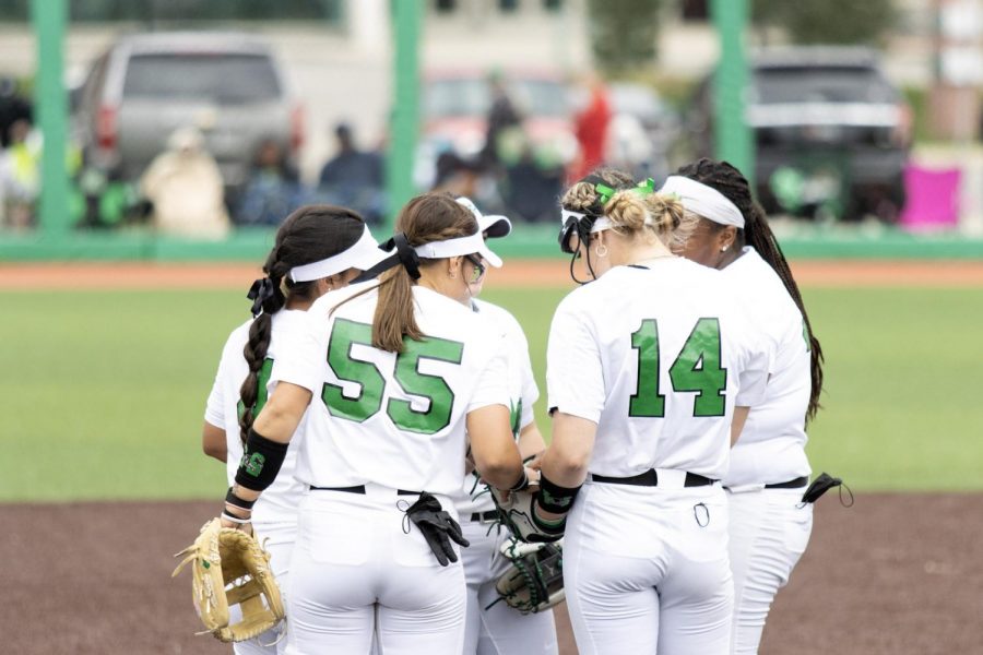The+Marshall+infield+gathers+at+the+circle+during+a+matchup+with+Bellarmine+Saturday%2C+March+27.+