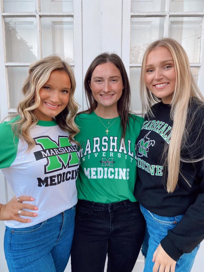 Alpha Xi Delta Members Accepted Into Marshall Med School