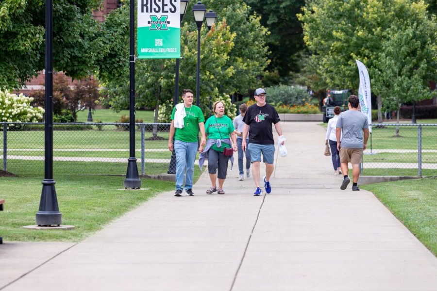 First-year students kicked off Marshalls week of welcome by moving into residence halls on Monday and Tuesday. This week, freshman students will attend convocation, build bison and attend their first UNI-100 classes as they prepare for the fall semester to begin next week.