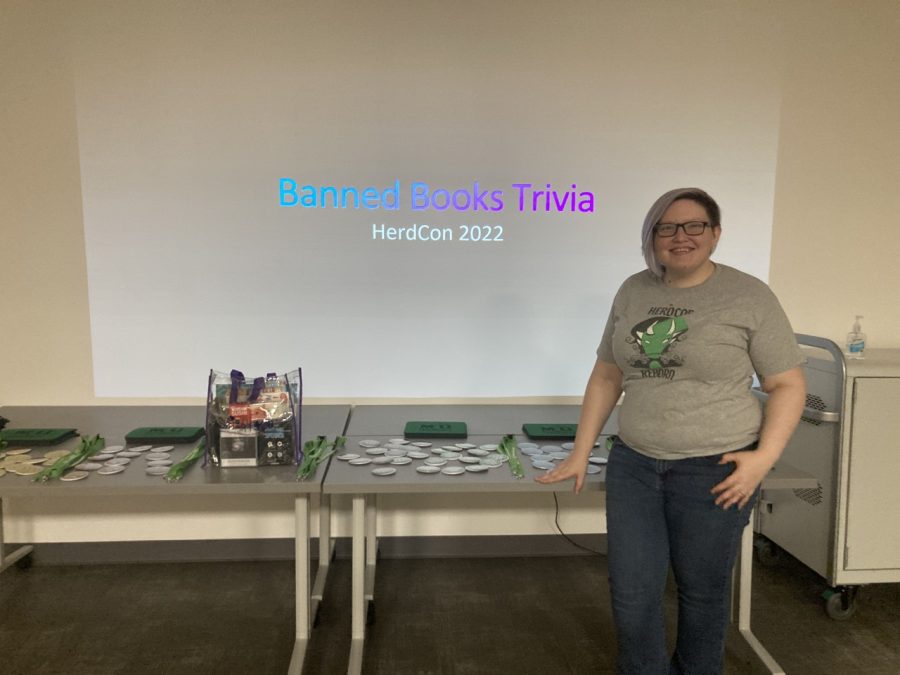 Marshall Hosts First Banned Book Trivia Night