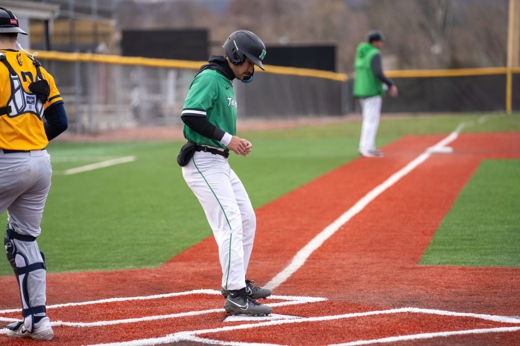 Comeback for Baseball Cut Short at Marshall - Merrimack College Athletics