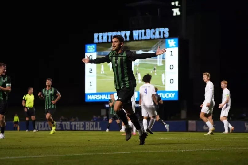 Rodrigues dos Santos celebrates after his goal.