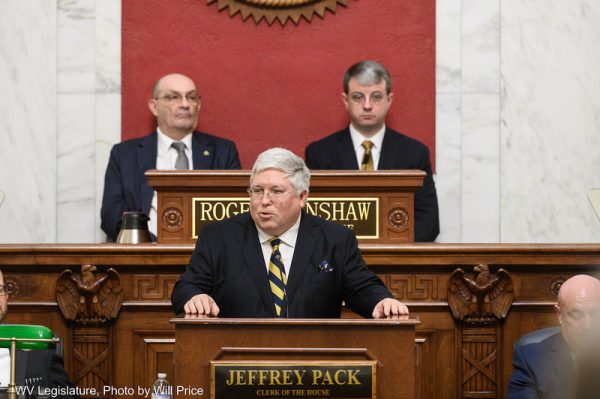 Patrick Morrisey giving his first State of the State Address. Photo by Will Price,  West Virginia Legislative Photography. 