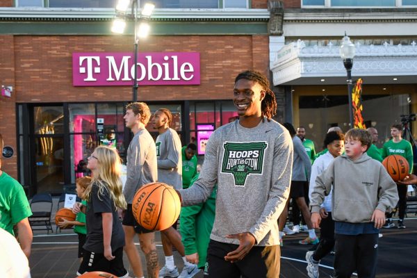 Hoops in Huntington returned for the fourth time on Thursday, Oct. 16 to showcase the Marshall University mens and womens basketball teams.